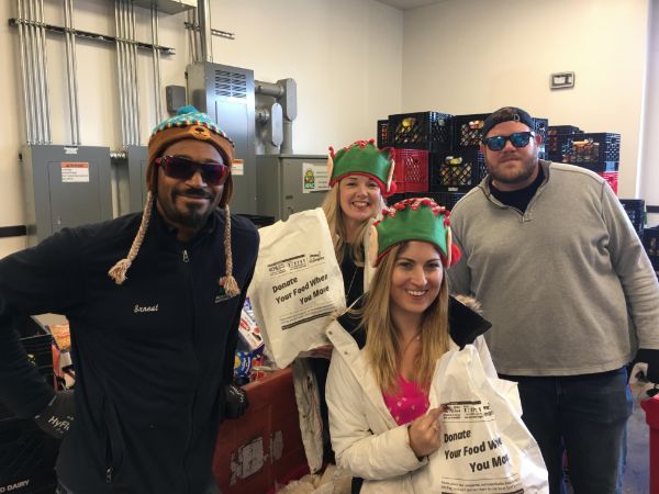 CORTThanksgivingFoodDrive2019WashingtonDC (2).jpg
