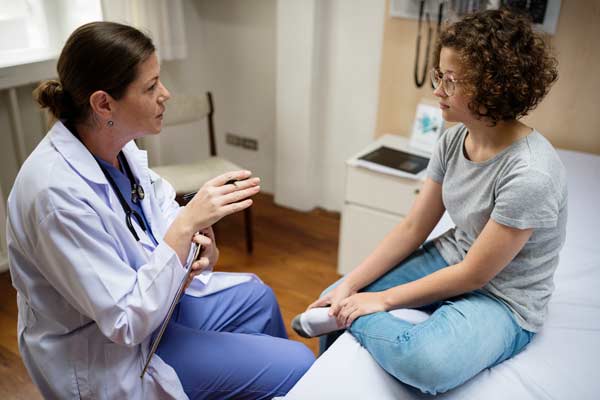 DoctorTalkingCheckupSickDRvisitOfficePhysical.jpg